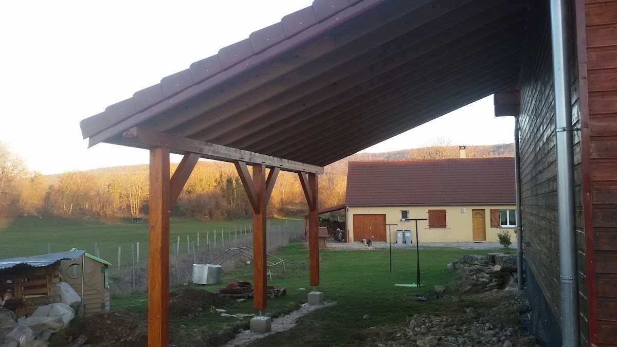 Abris, pergolas, vérandas — Jurapente