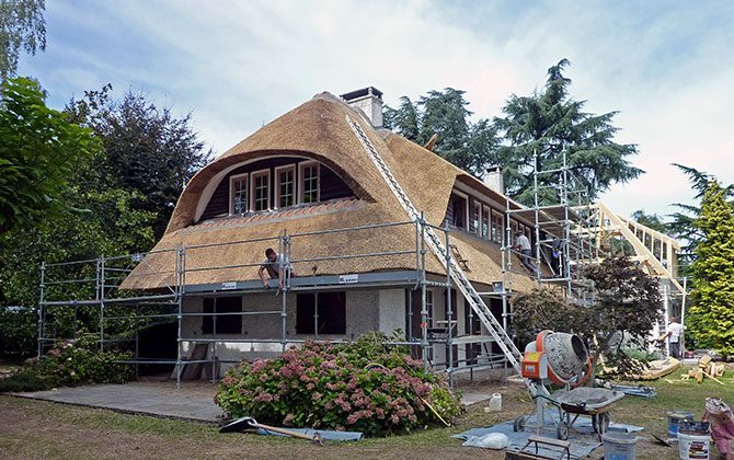 Construction — Les Chaumières de Bourgogne