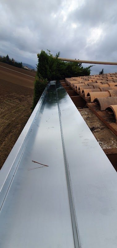 Gouttières et chéneaux — Project Habitat