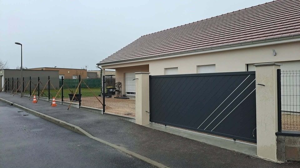 Réalisation — Toiture et Clôture 71