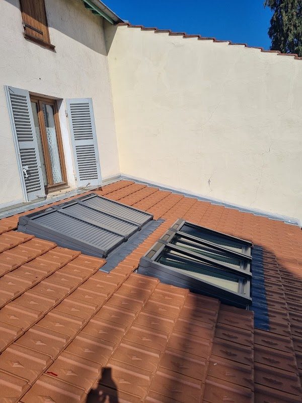 Velux — Valéry Wassou